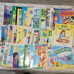 Elementary Literacy Tree Reader‎ Lot Of 36